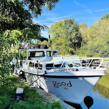 The Good Vibes, The Boat To Chill * جيرادسبرجن
